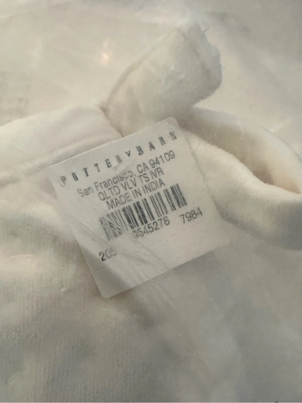 Pottery Barn Channel Quilted Velvet Tree Skirt Ivory 60” NWT